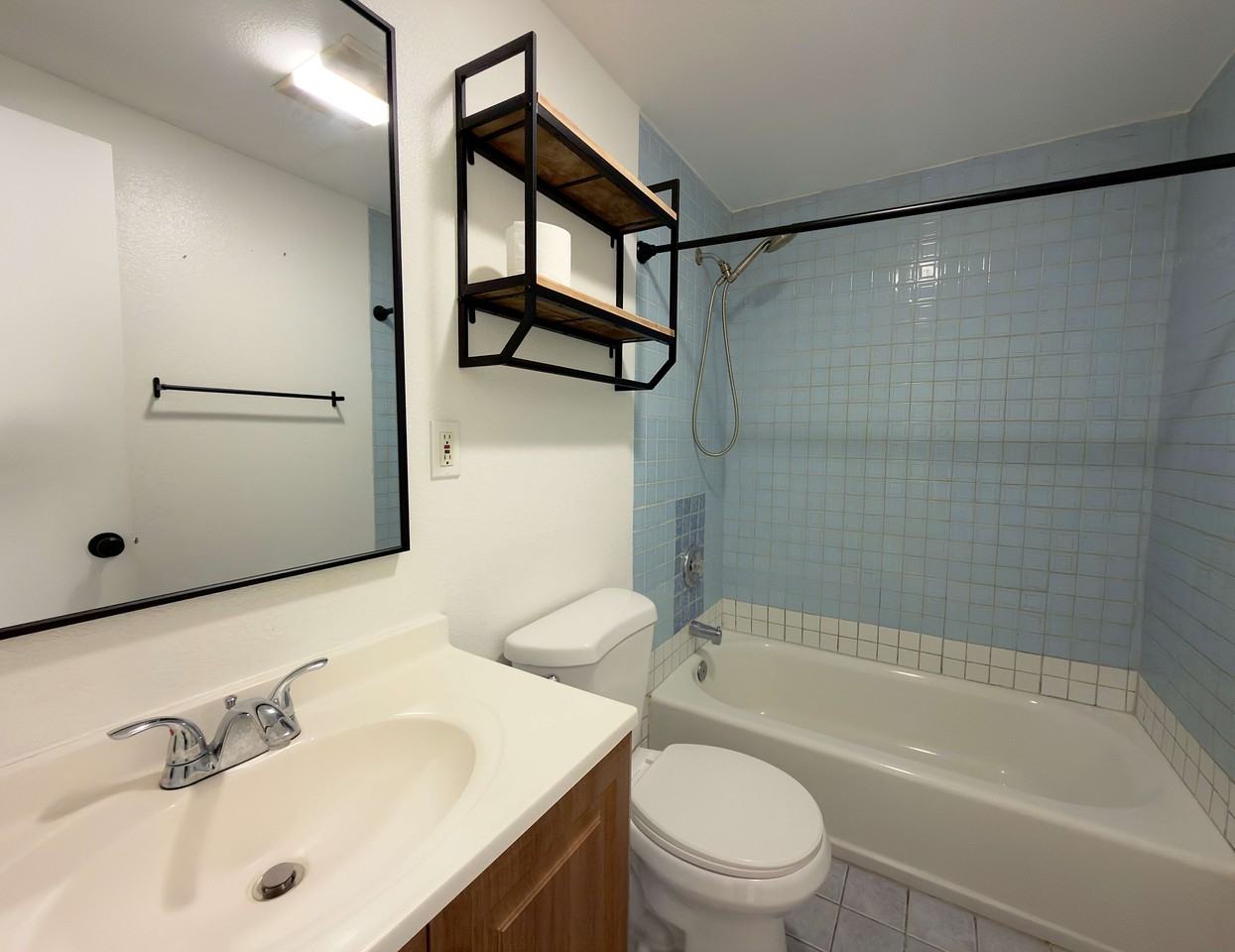 2237 Prospect St #NA - Photo 5 of 10