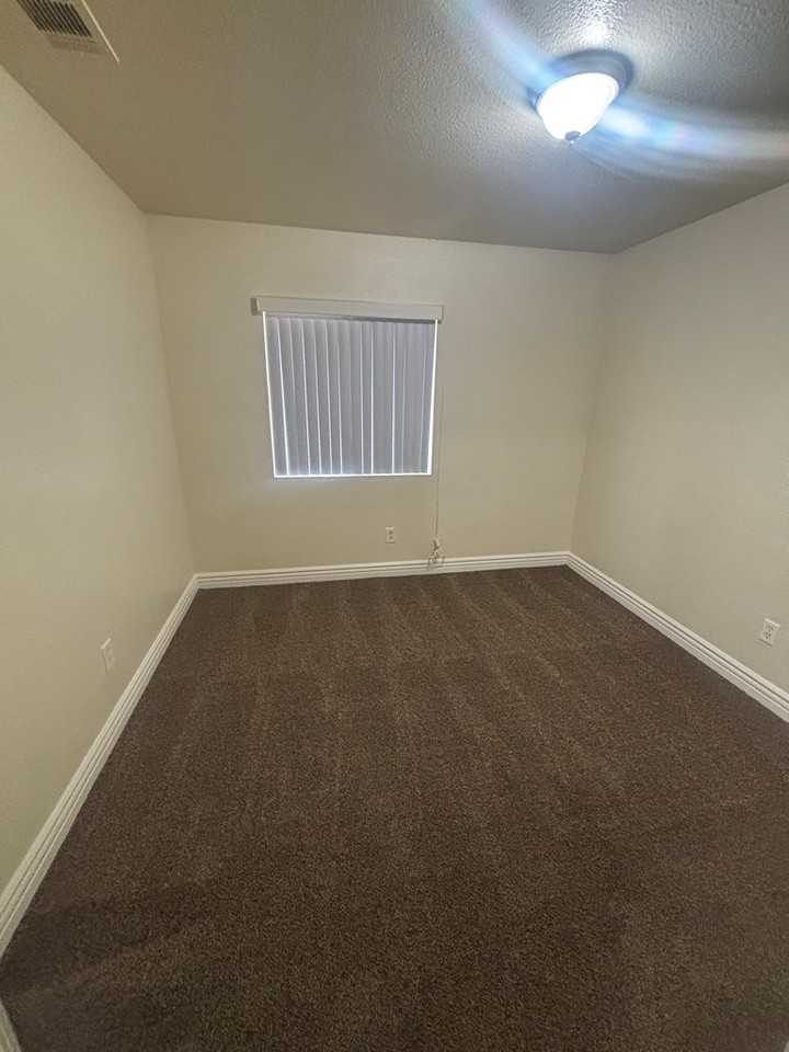 9123 Baring Cross Street - Photo 4 of 12