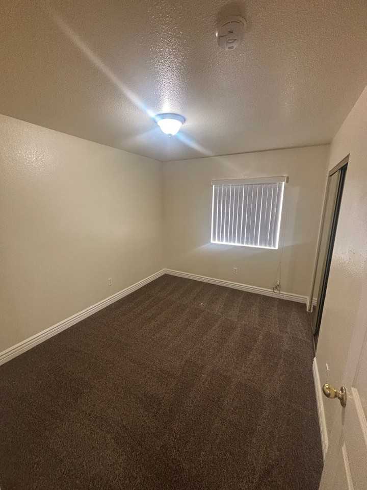 9123 Baring Cross Street - Photo 6 of 12