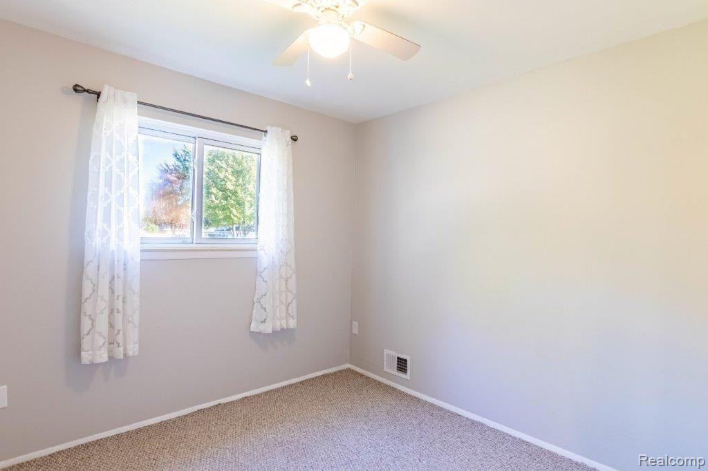 2202 Isabell Avenue - Photo 6 of 11