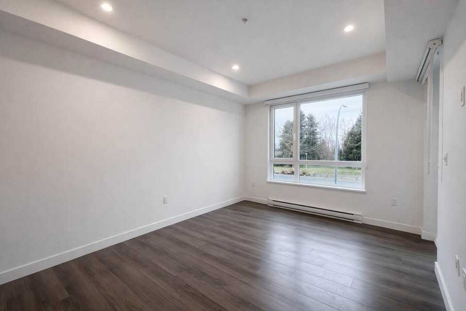 13788 76 Avenue - Photo 4 of 20