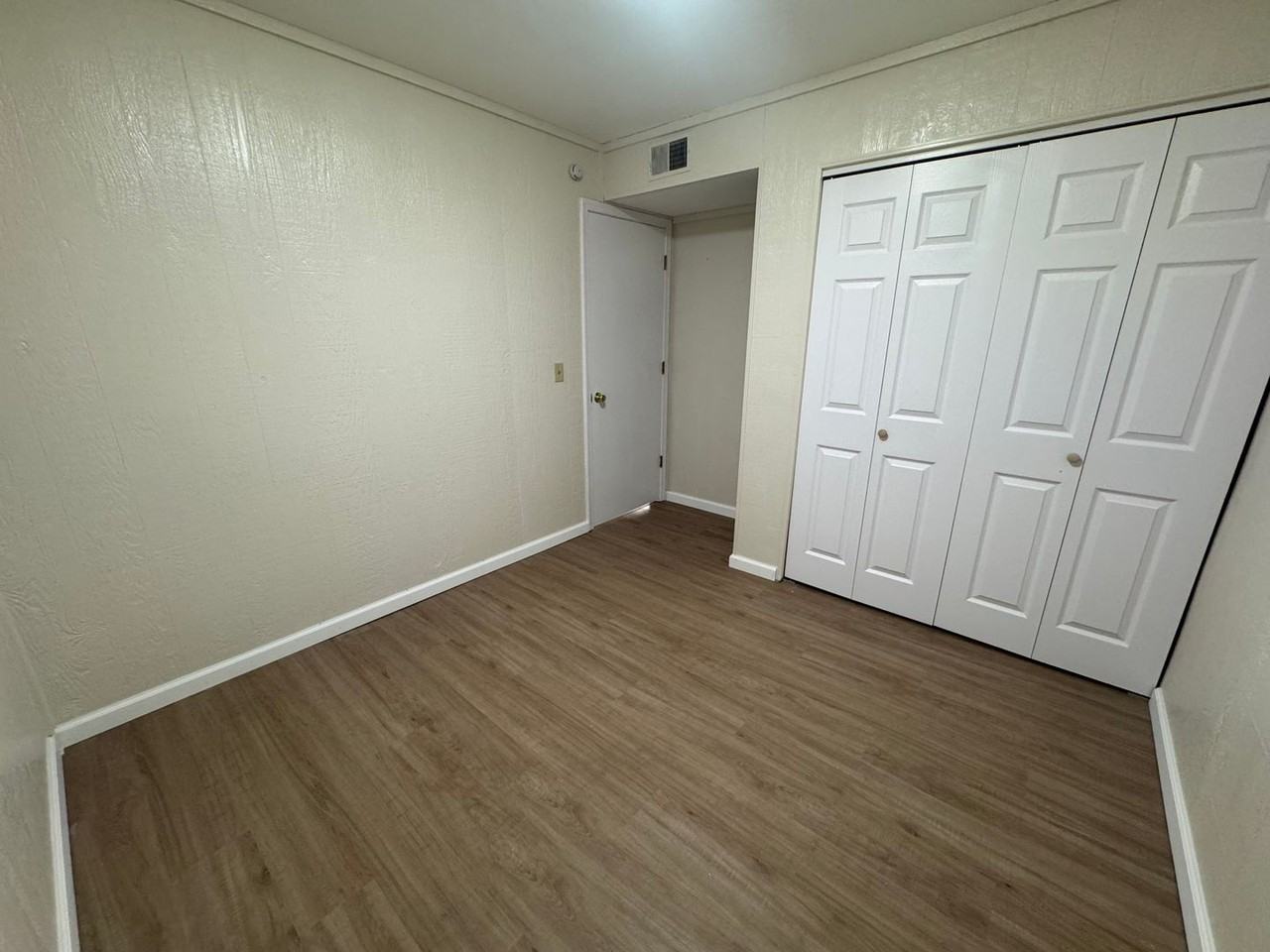 Oldetowne Apartments - Photo 4 of 21