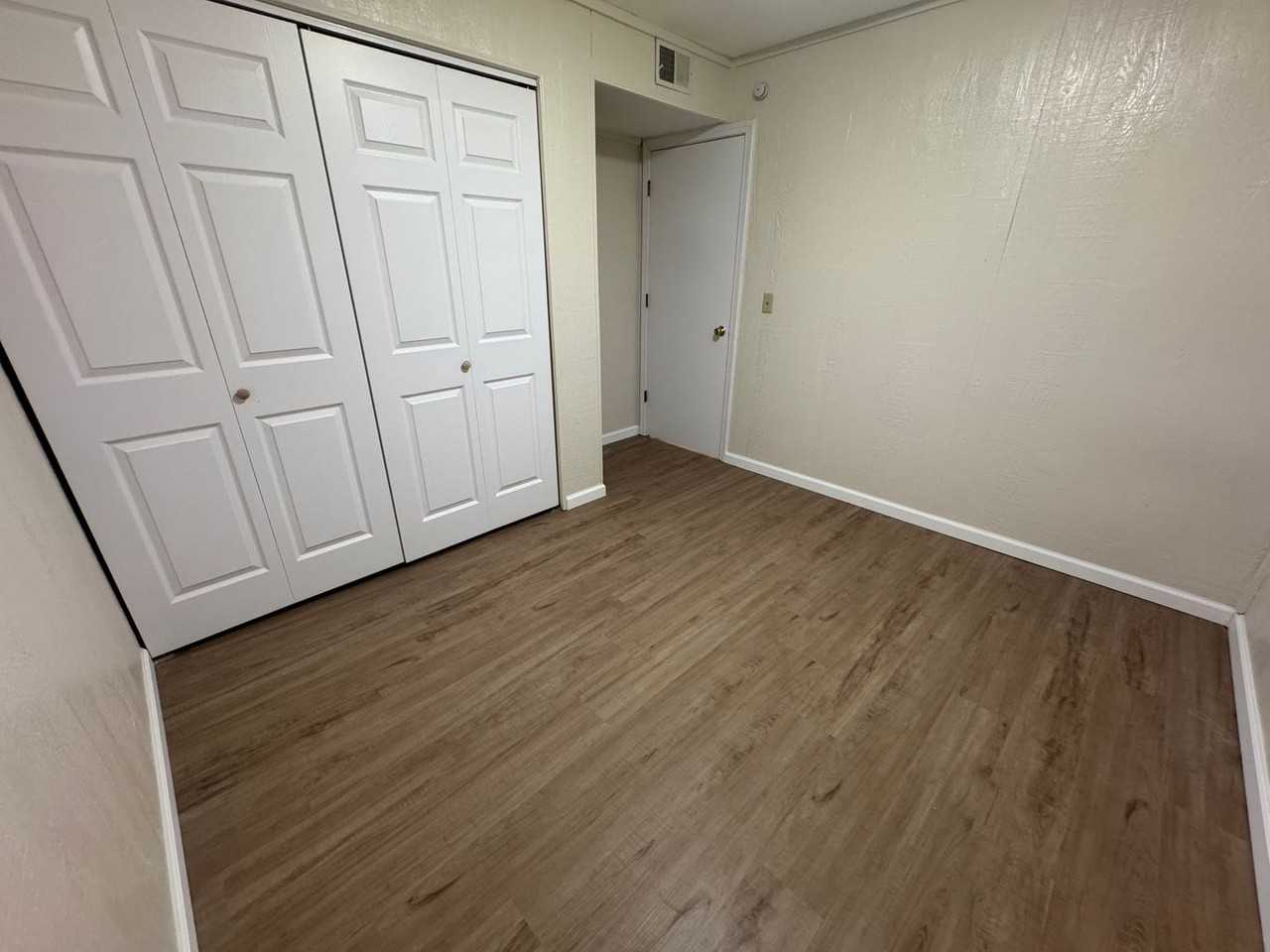 Oldetowne Apartments - Photo 6 of 21