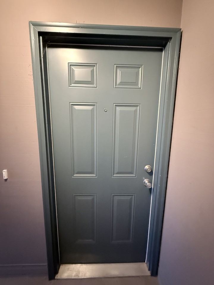 324 Avenue J - 5 #1 - Photo 3 of 28