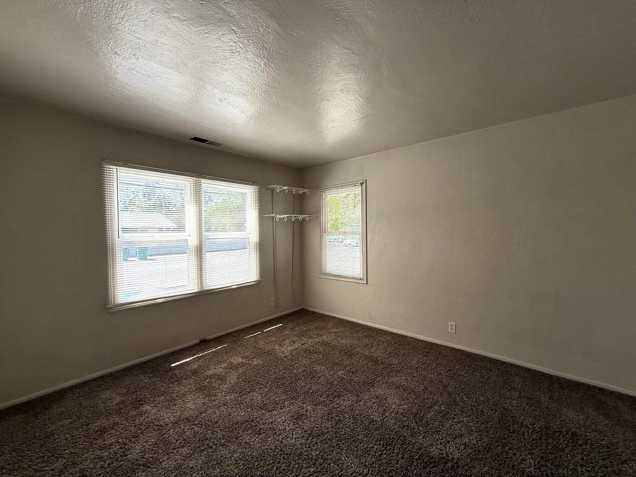 1205 Warner St #1 - Photo 6 of 15