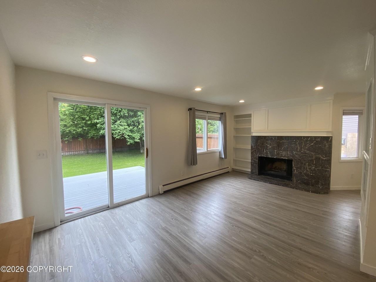 2511 Banbury Dr - Photo 2 of 29