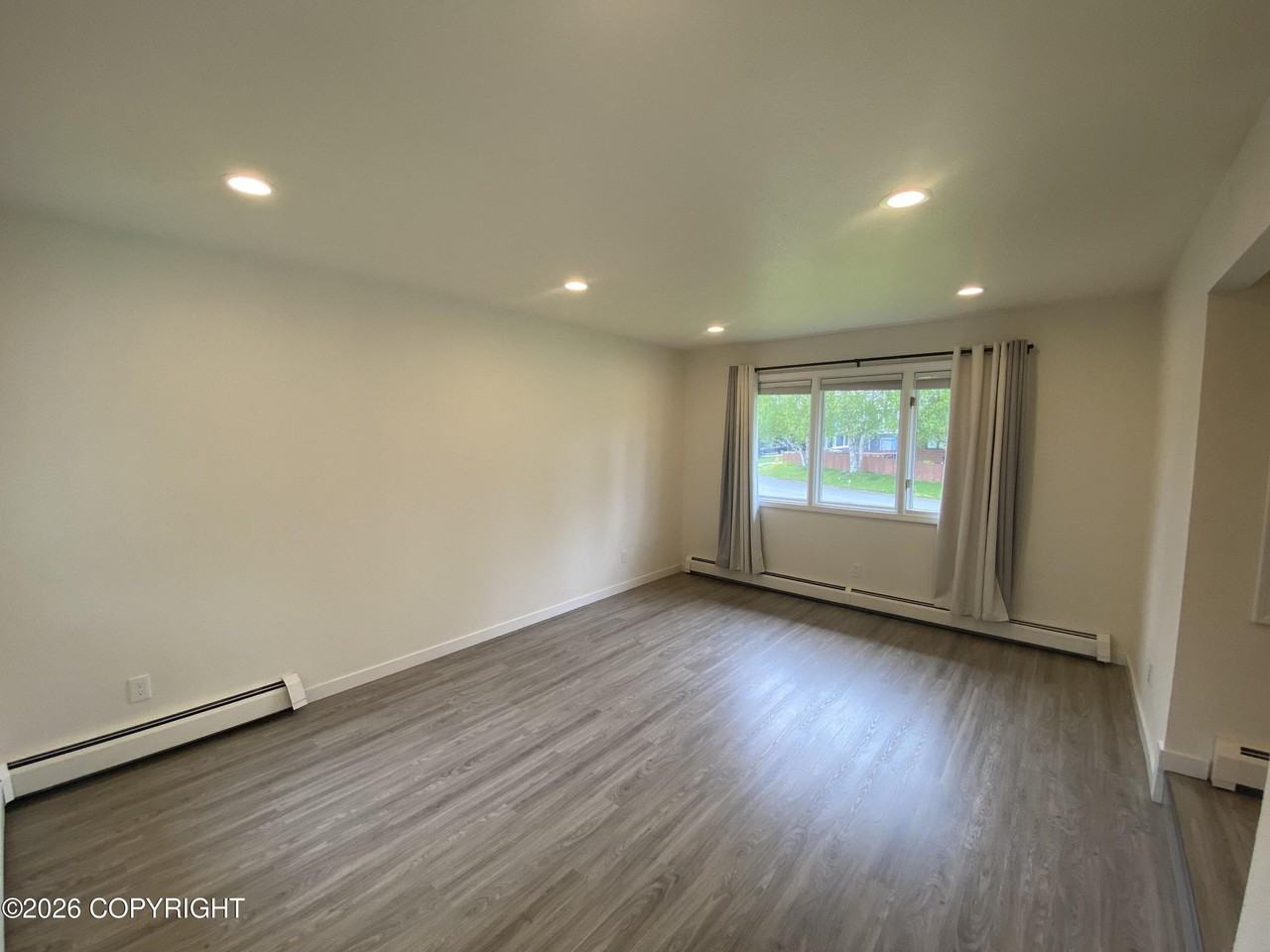 2511 Banbury Dr - Photo 5 of 29