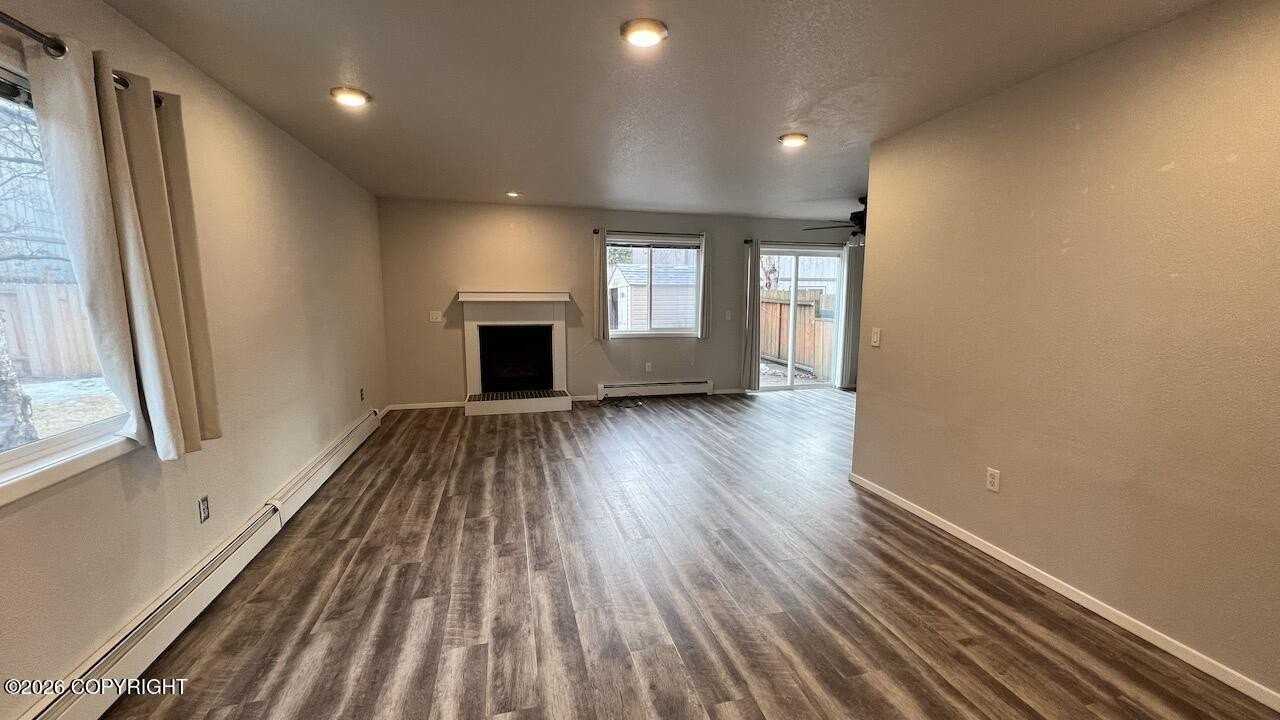 3565 Alamosa Dr - Photo 3 of 18