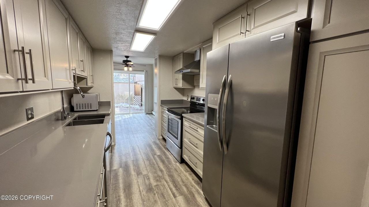 3565 Alamosa Dr - Photo 6 of 18