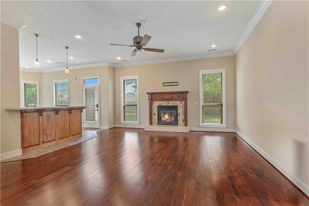 501 Se Eaton St - Photo 2 of 18