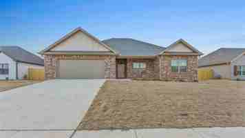 featured image of 123 N Banner Ave