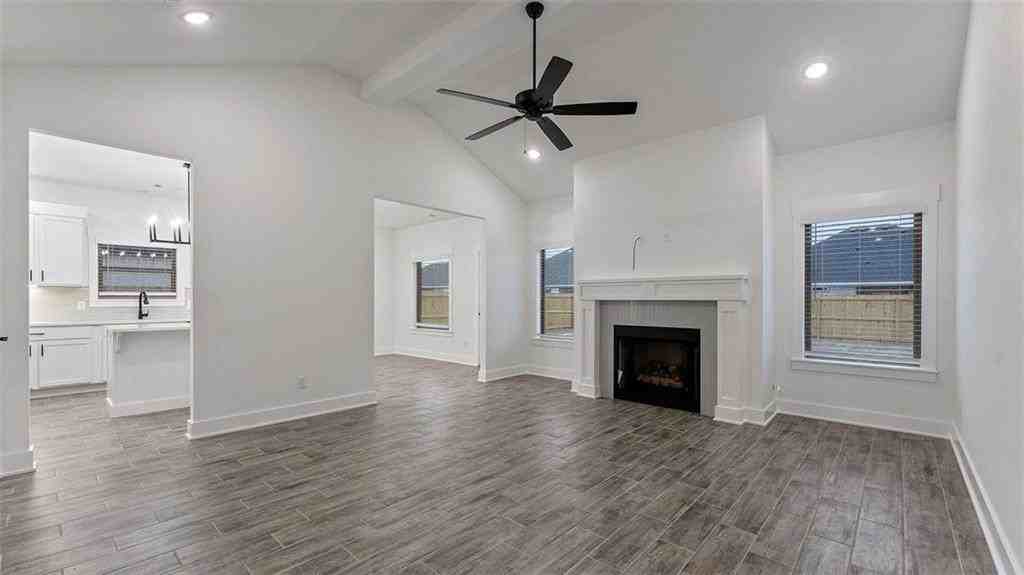 123 N Banner Ave - Photo 3 of 17