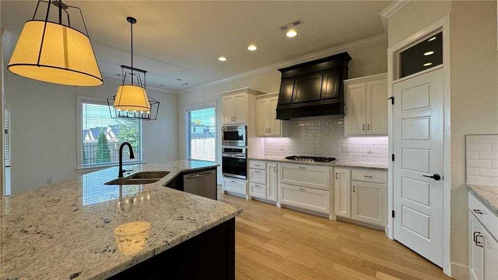 5806 W Red Maple Dr - Photo 3 of 28