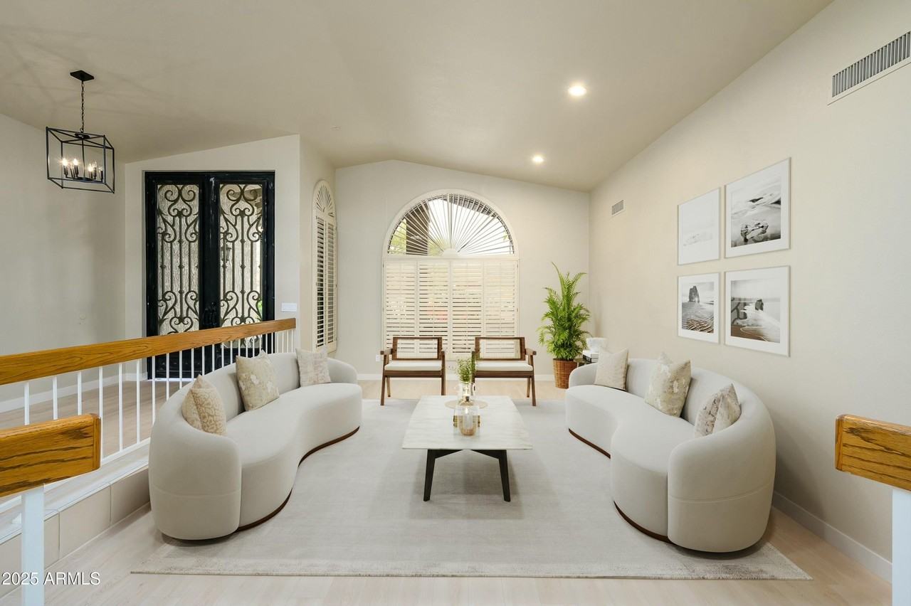 8209 E Del Cristal Dr - Photo 6 of 47