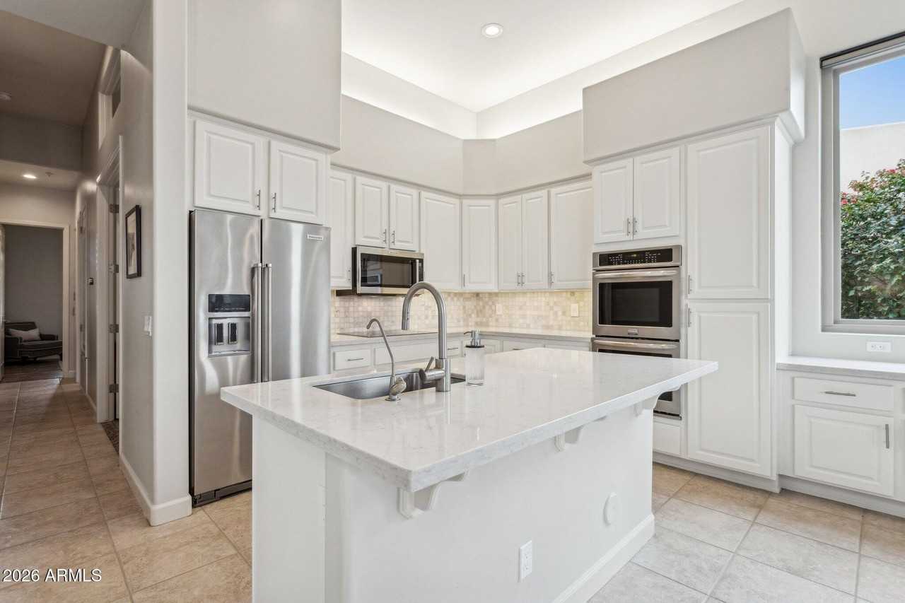 10831 E White Feather Ln - Photo 7 of 34