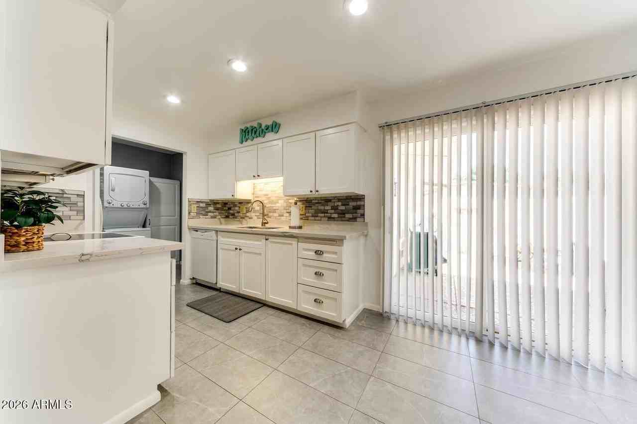 18826 N 134th Ave - Photo 4 of 28