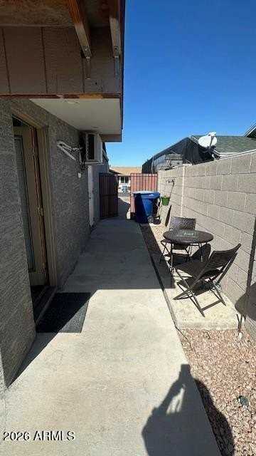 841 W Watson Dr - Photo 2 of 10