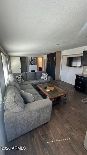 841 W Watson Dr - Photo 3 of 10