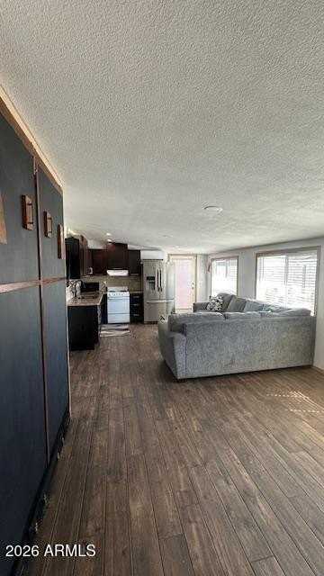 841 W Watson Dr - Photo 4 of 10