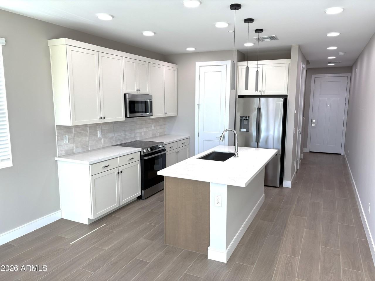 1019 E Pasadena Ave - Photo 2 of 33