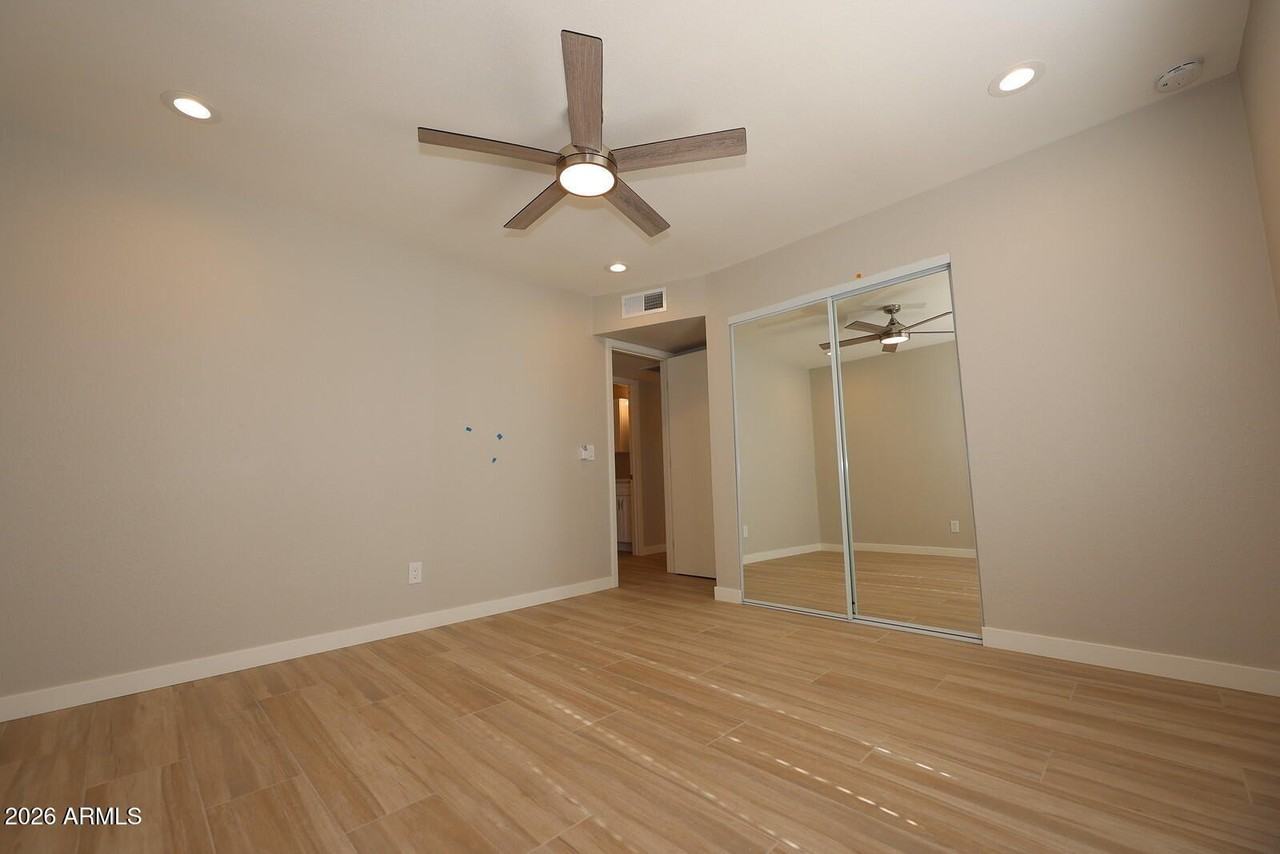 476 E Linda Ave Apt 3 #3 - Photo 6 of 8