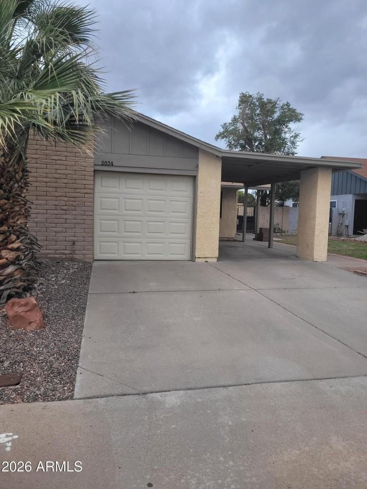 2034 S Playa - Photo 2 of 25