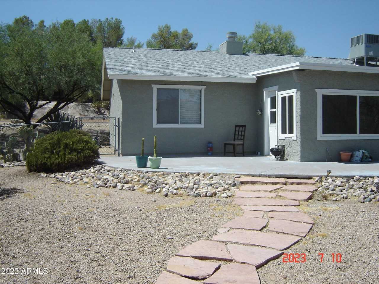 1940 Manrad Dr - Photo 7 of 23