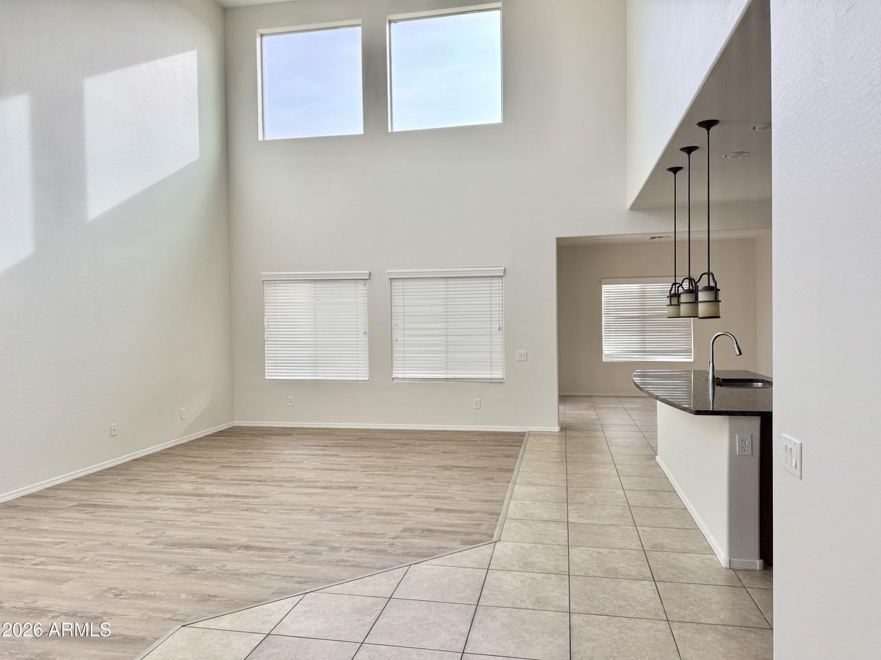 3129 E Battala Ct - Photo 5 of 50