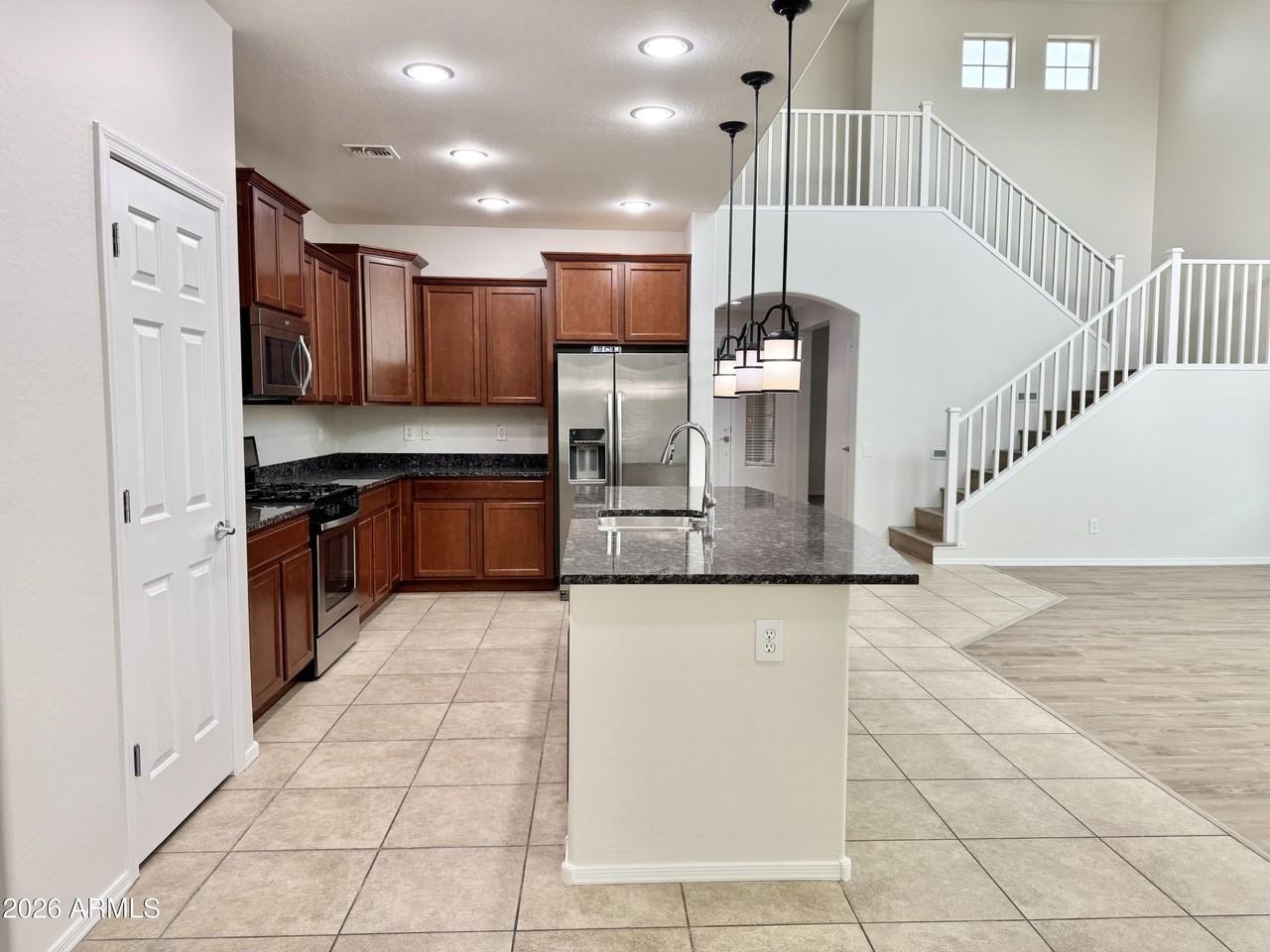 3129 E Battala Ct - Photo 6 of 50