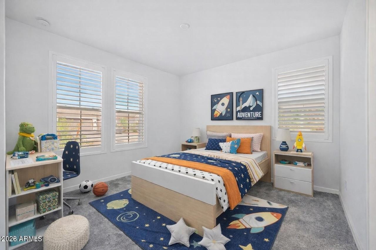 17871 W Straight Arrow Ln - Photo 4 of 22