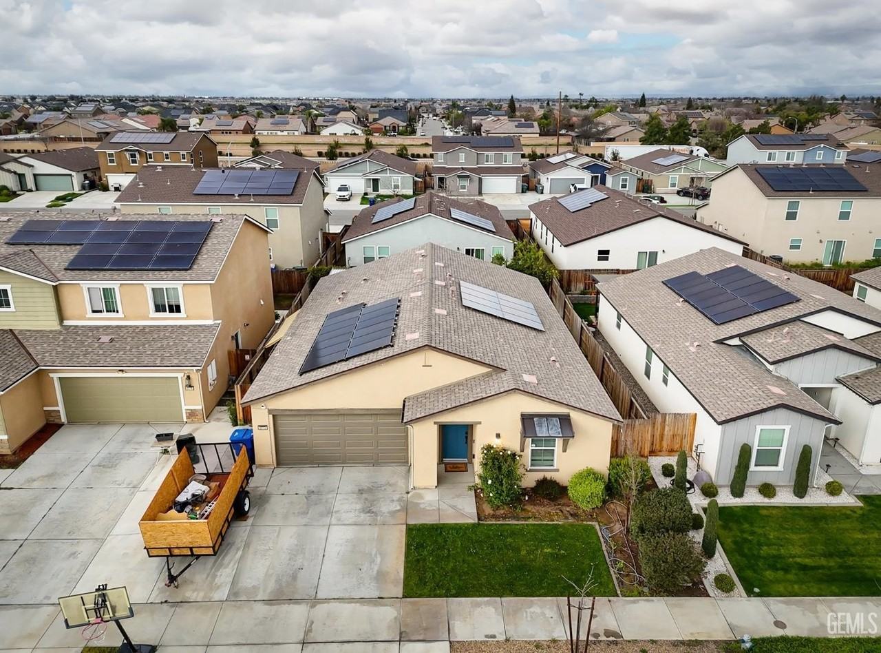 6012 Esmerelda Ave - Photo 2 of 24