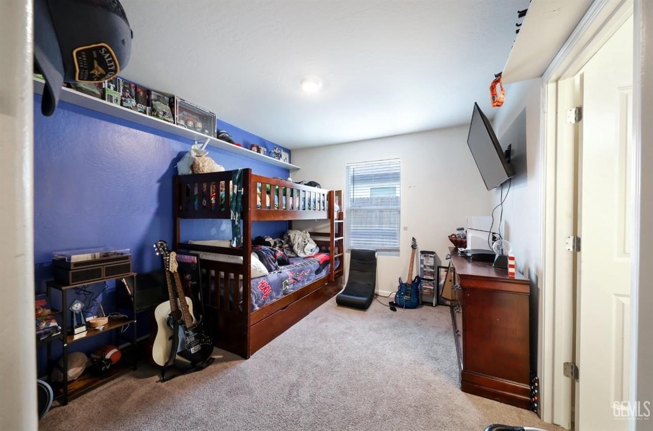 6012 Esmerelda Ave - Photo 7 of 24