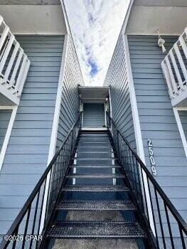 2509 W 10th St Apt C #C - Photo 2 of 23