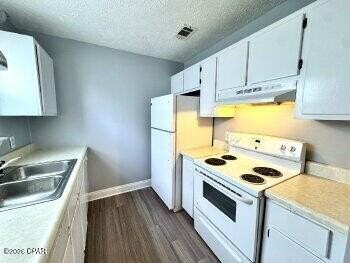 2509 W 10th St Apt C #C - Photo 5 of 23