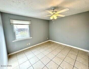 2509 W 10th St Apt C #C - Photo 7 of 23