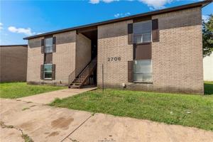 featured image of 2706 Evergreen Cir #C