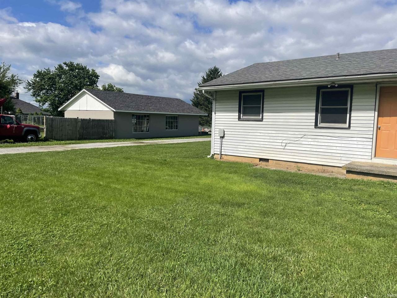 5229 S College Dr - Photo 6 of 13