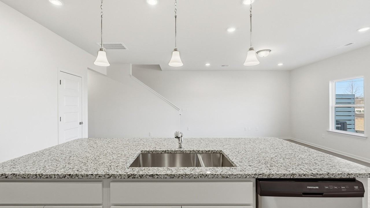 9431 Cavalier Way - Photo 6 of 46