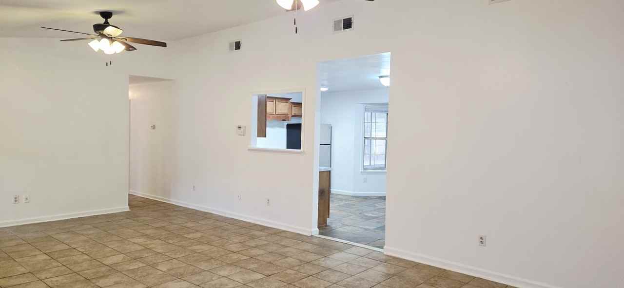 1087 Desert Shield St #1 - Photo 5 of 10