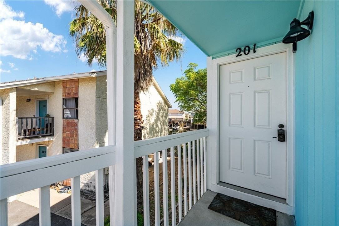 13914 Mingo Cay Ct - Photo 2 of 16