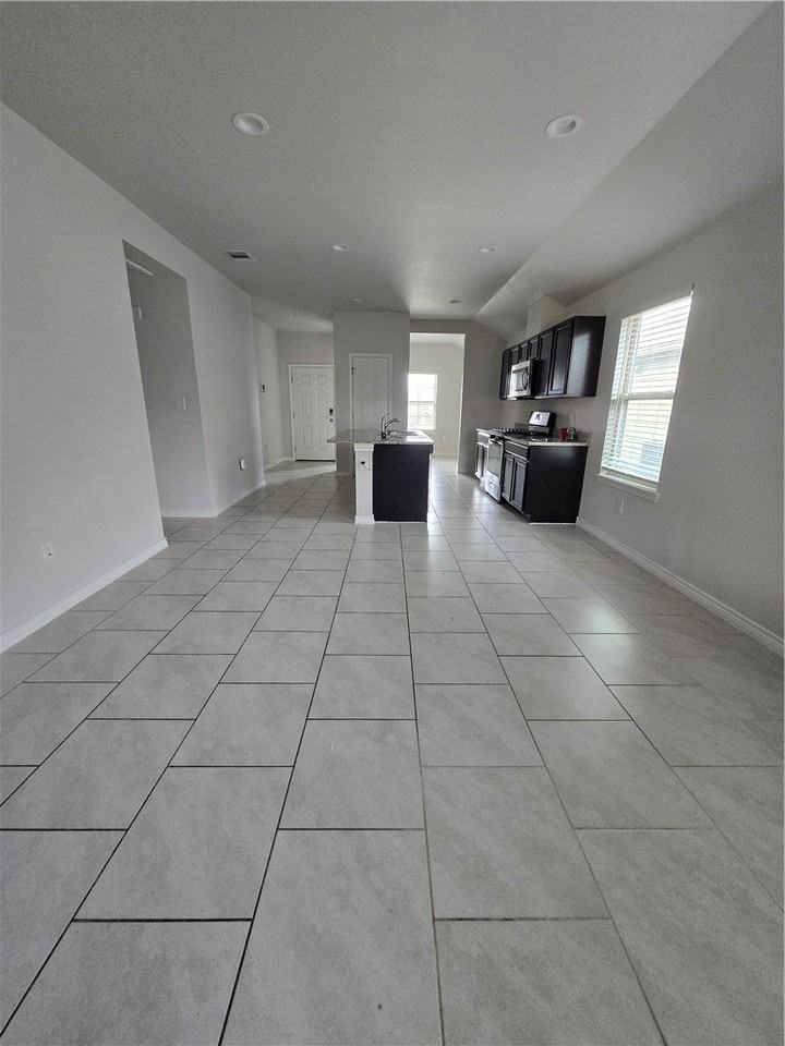 2314 Sky Crest Dr - Photo 6 of 13