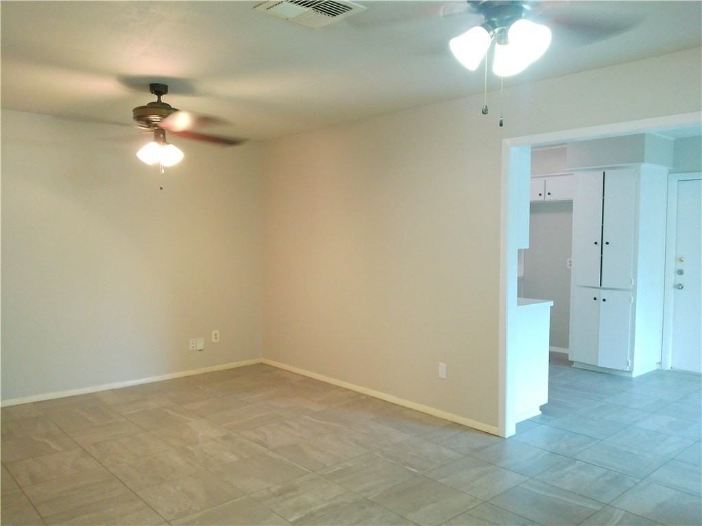 1902 Tara Dr - Photo 2 of 20