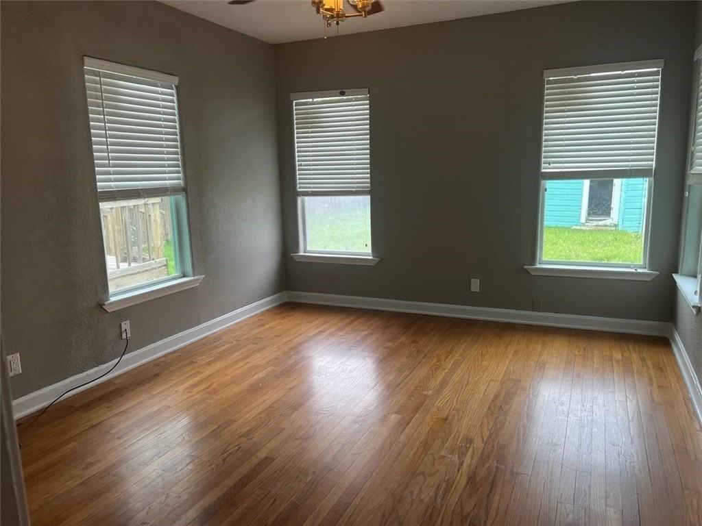 3114 Topeka St - Photo 6 of 10