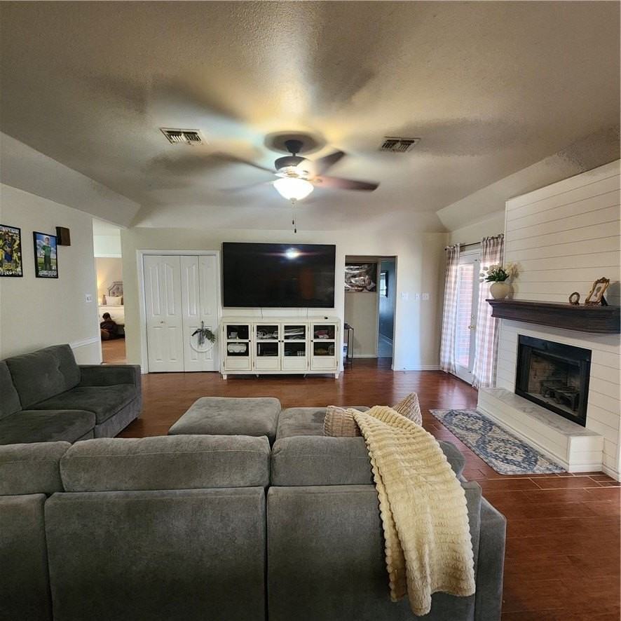 1308 Palm Ave - Photo 5 of 20