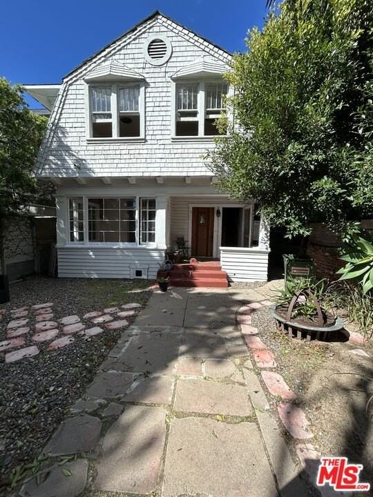 49 Dudley Ave - Photo 3 of 32