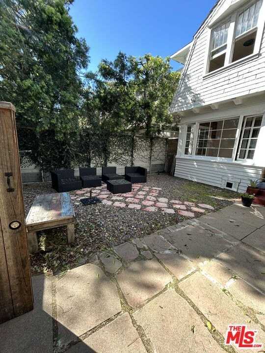 49 Dudley Ave - Photo 4 of 32