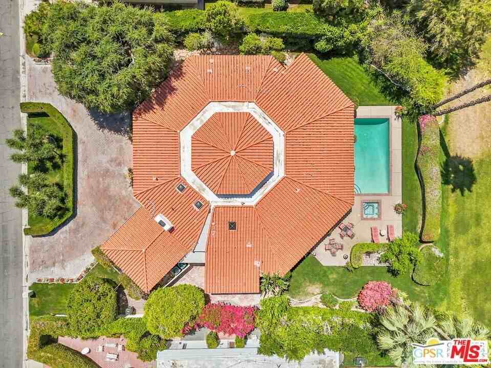 2231 S Caliente Dr - Photo 4 of 50