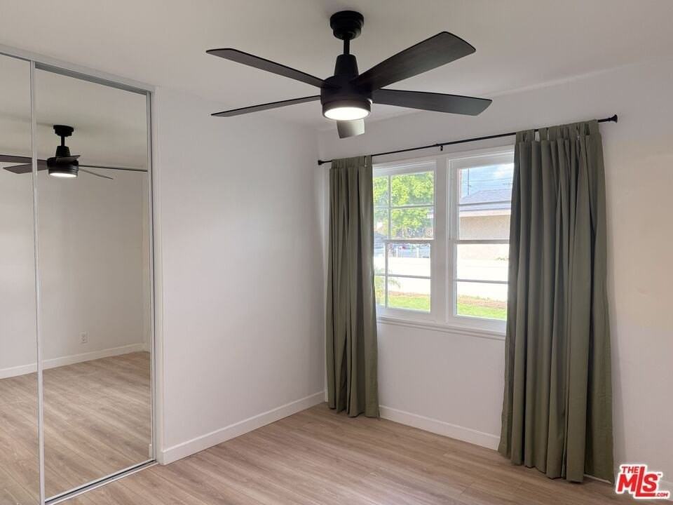 7536 Shoup Ave - Photo 7 of 13