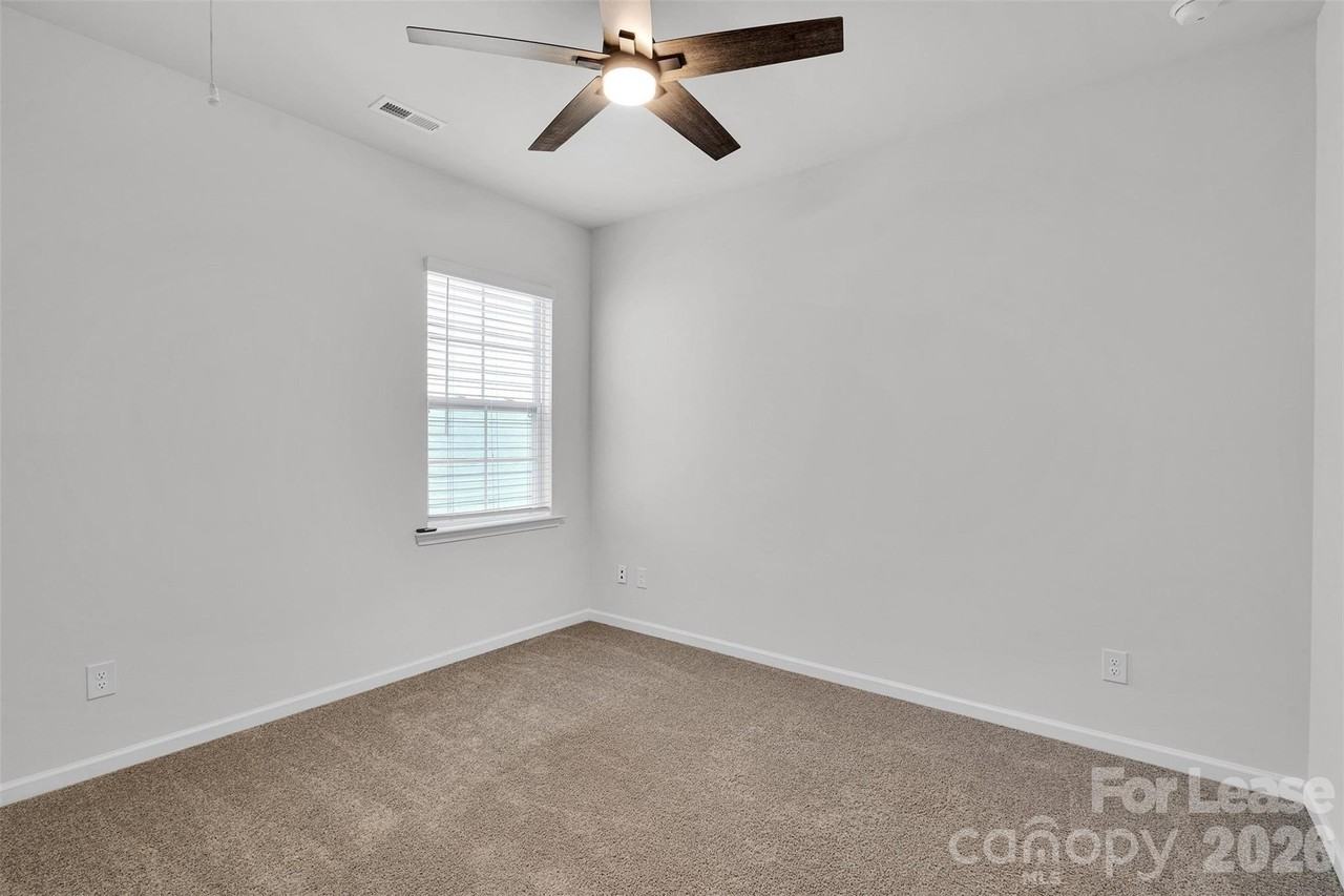 1917 Vanderlyn St - Photo 7 of 14