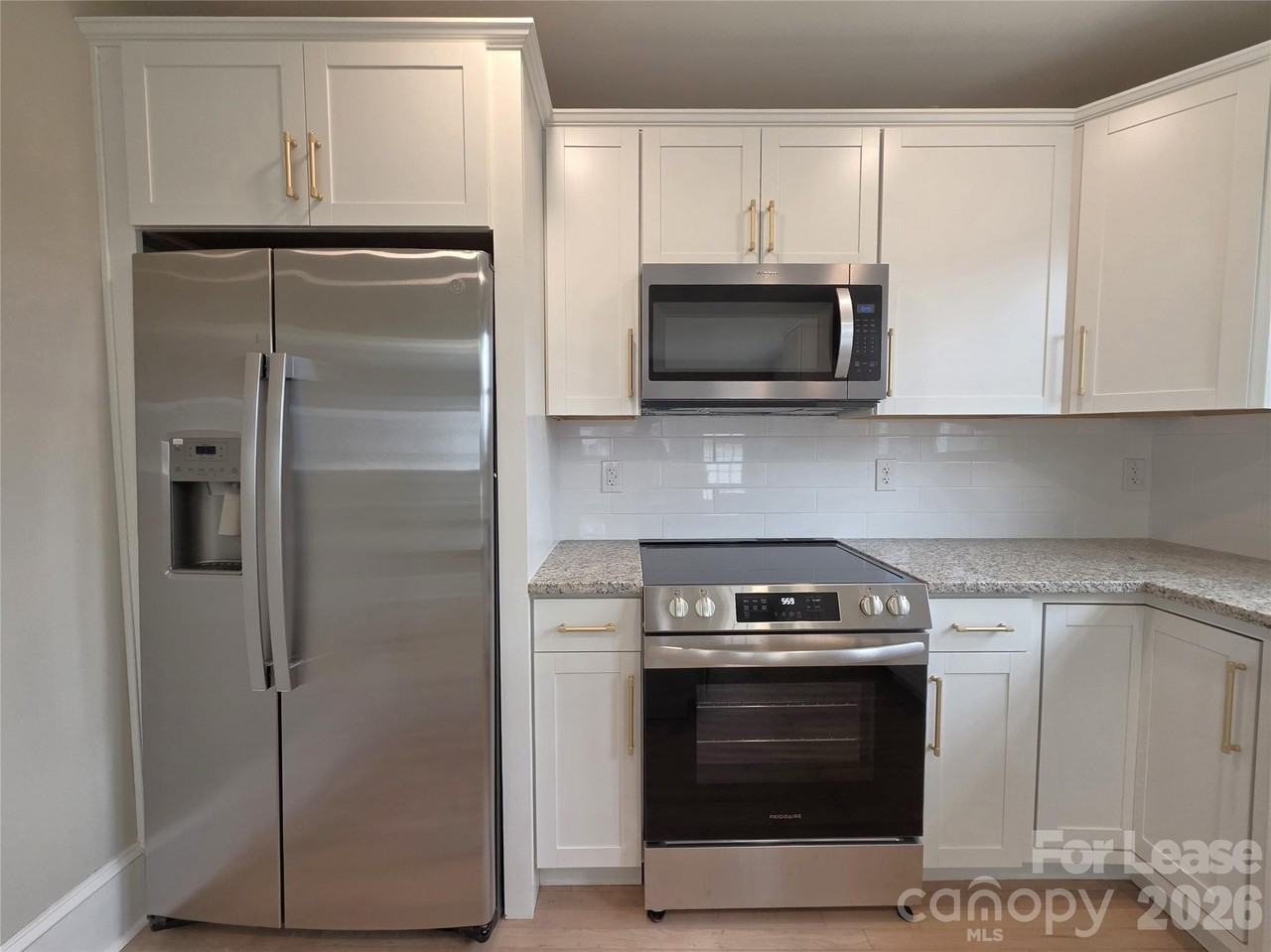 200 E 2nd St - Photo 5 of 23